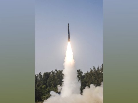 Hindistan daha bir raketini sınaqdan keçirdi