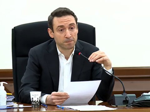 İrəvan meri işdən qovuldu