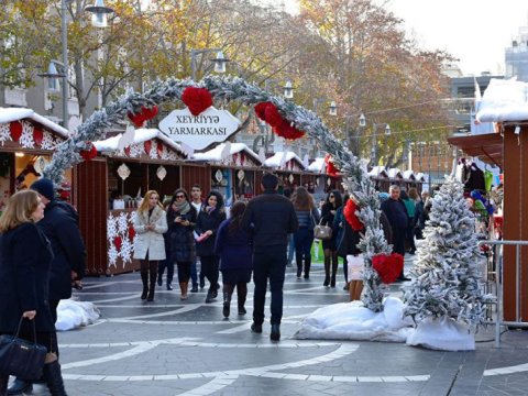 Deputat və həkimdən çağırış: “Yeni il axşamı özünüzü qoruyun!”