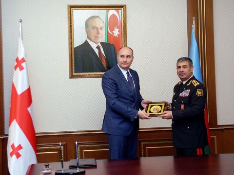 Müdafiə nazirləri arasında əməkdaşlıq PLANI