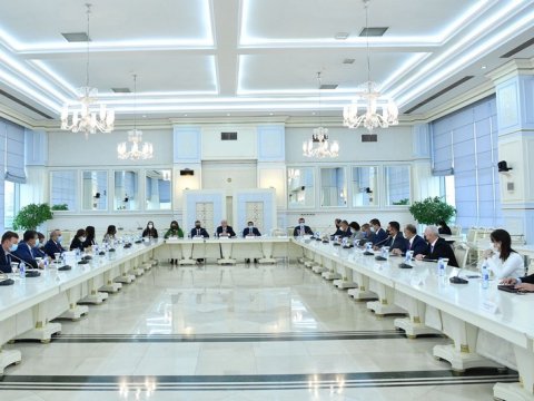 Milli Məclisdə icbari tibbi sığorta ilə bağlı dinləmə