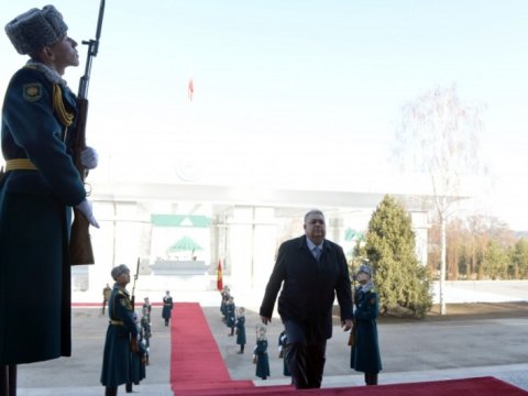 Qırğız Prezidenti Azərbaycan səfirinin etimadnaməsini qəbul edib