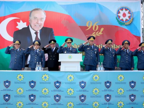 Gömrük işçilərinin maaşı ilə bağlı FƏRMAN  