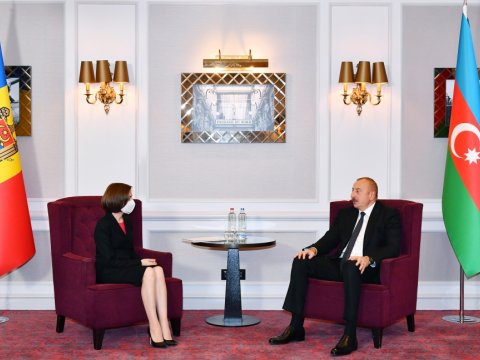 Maya Sandu İlham Əliyevi təbrik etdi