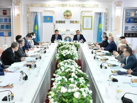 Qazaxıstan Senatının sədri “Nizami tədbiri”ndə
