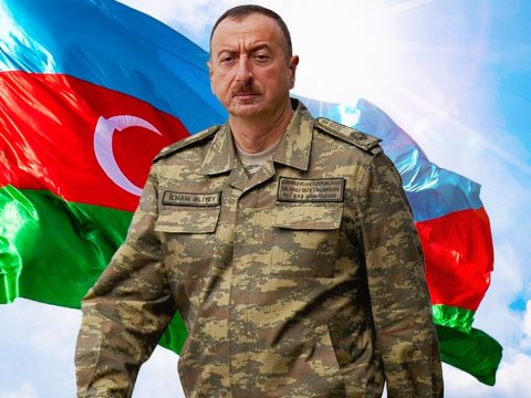 Müdrik Prezident, müzəffər Ali Baş Komandan