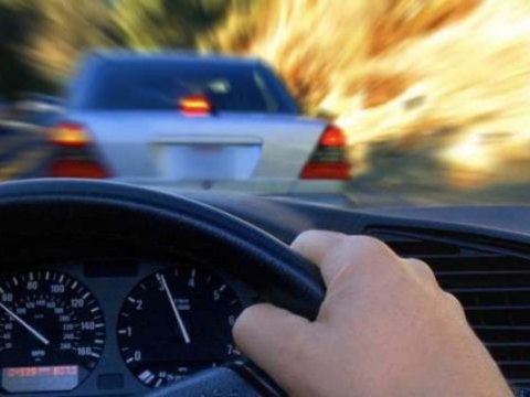 Narkotik çəkib maşın sürən daha bir şəxs TUTULDU