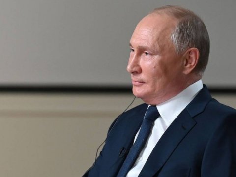 Putin nəvələrindən danışdı