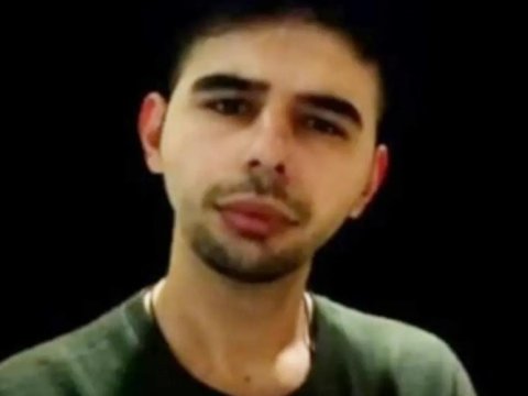 İnsanları şantaj edən gənc qandallandı