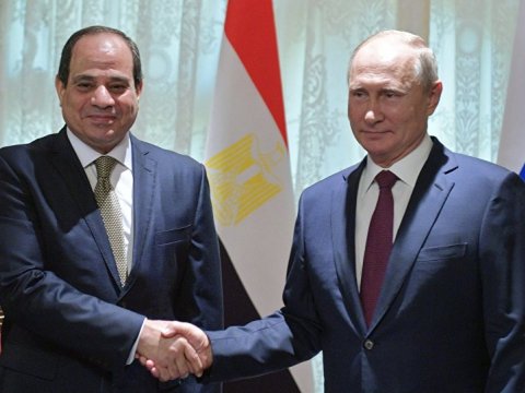 Putin misirli həmkarı ilə danışdı