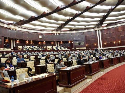 Parlamentin bu il üçün sonuncu iclasının GÜNDƏLİYİ