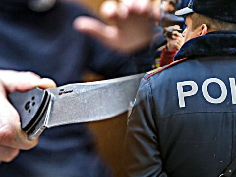 Sumqayıtda iki polis BIÇAQLANDI