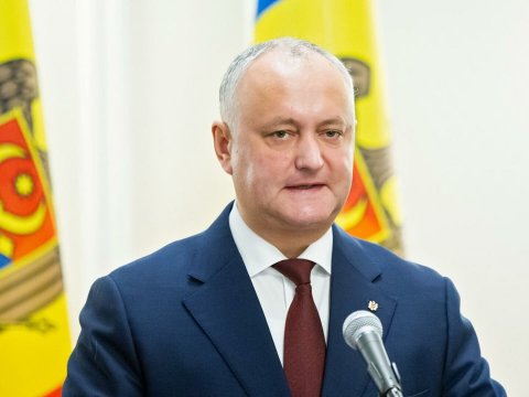 Dodon 12 milyon dollar mənimsəməkdə ittiham edilir