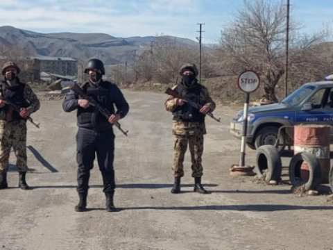 Qarabağa icazəsiz keçmək istədilər - FOTO