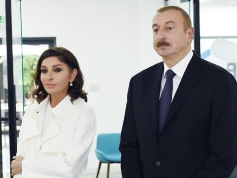 Parlament İlham Əliyevi və Mehriban Əliyevanı TƏBRİK ETDİ