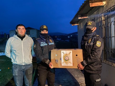 Polislər şəhid ailələrilə - FOTO