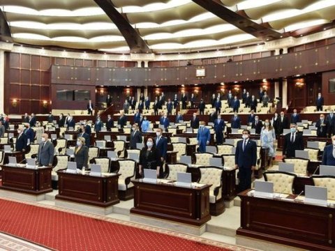 Parlamentin yaz sessiyasının vaxtı AÇIQLANDI