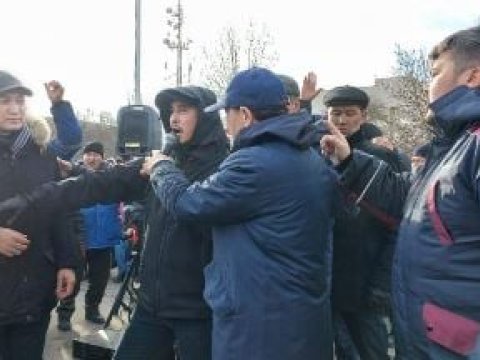 Qazaxıstanda qiymət artımına etiraz mitinqləri səngimir