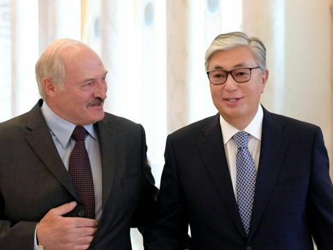 Lukaşenko Putin və Tokayevə zəng etdi