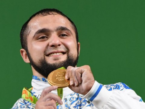Azərbaycanlı Olimpiya çempionu Qazaxıstana qayıda bilmir