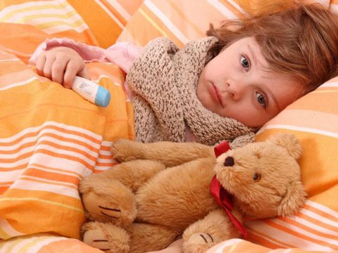 Qızdırma, halsızlıq, öskürək, ishal.... - Kliniki Tibbi Mərkəzdən uşaqlarla bağlı AÇIQLAMA