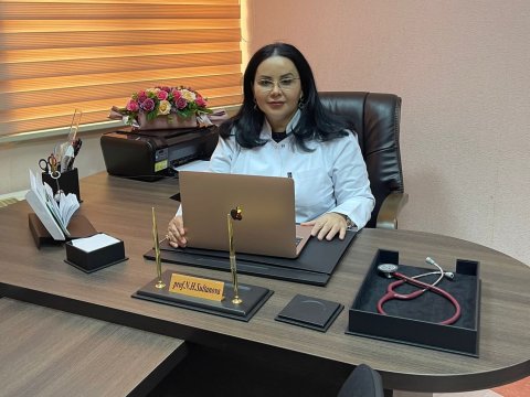 “Qripi öz axarına buraxmaq, evdə müalicə etmək olmaz”