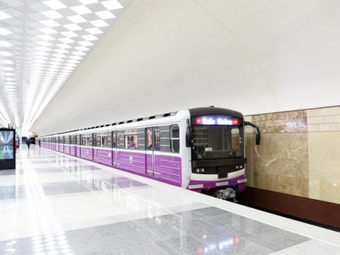 Metrodan istifadə edənlərin sayı azalıb