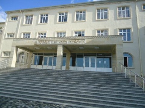 Yanğın olan məktəb distant təhsilə KEÇDİ