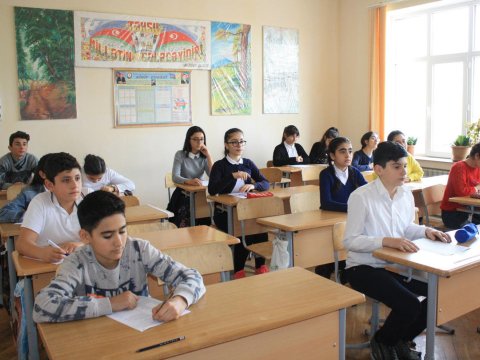 Bu tarixdən şagirdlərin yerdəyişməsi DAYANDIRILACAQ