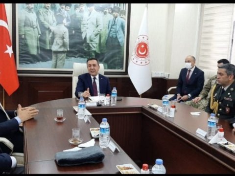 Qazilər Türkiyə müdafiə nazirinin müavini ilə görüşdü - FOTO