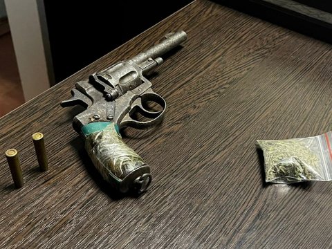 Bakıda narkotacir silahla saxlanıldı - VİDEO