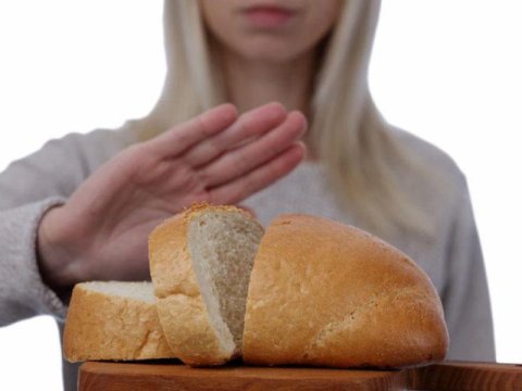 Çörək bahalaşandan sonra menyuda onu azaldanlar varmı? - Baş redaktor çörək yemir, deputat isə əksinə