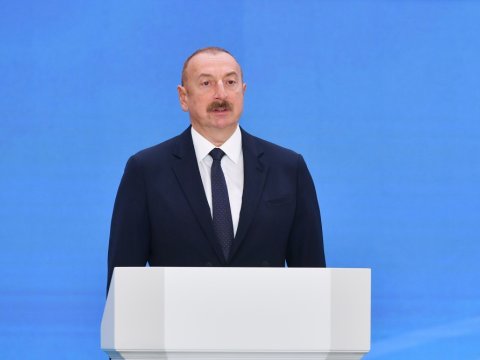 Prezident xalqı TƏBRİK ETDİ