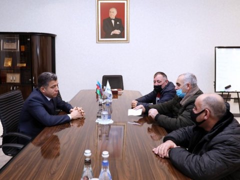 “Azəriqaz”ın baş direktoru qazilərlə görüşdü