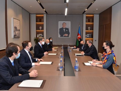 Ceyhun Bayramov Devid Harrisi qəbul etdi