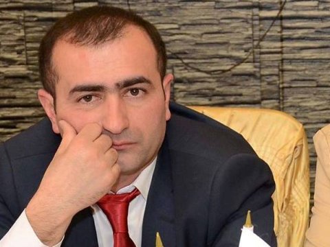 Baş redaktor komaya düşdü