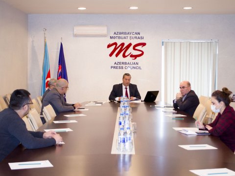 Mətbuat Şurasından bu sayta XƏBƏRDARLIQ