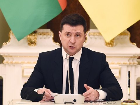 Zelenski azərbaycanlıları təltif etdi