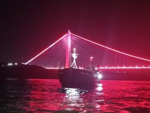 Bosfor boğazında gəmilərin hərəkəti dayandırıldı