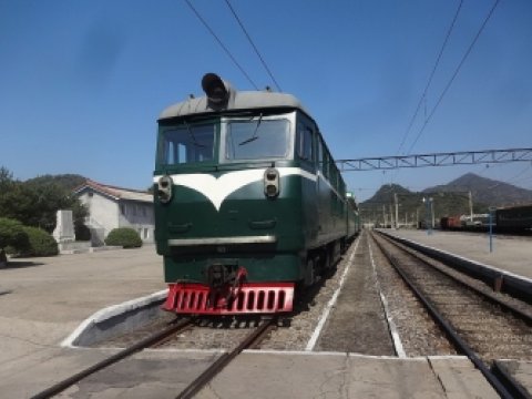 Çin KXDR ilə quru sərhədinin açıldığını təsdiqlədi