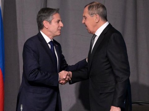 Blinkenlə Lavrov arasında kritik müzakirə