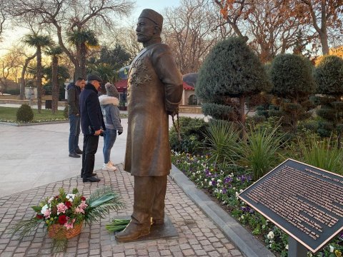 Tağıyevin heykəlinə zərər yetirən şəxslər SAXLANILDI