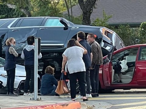 Şvartsenegger ağır qəza törətdi - FOTOLAR