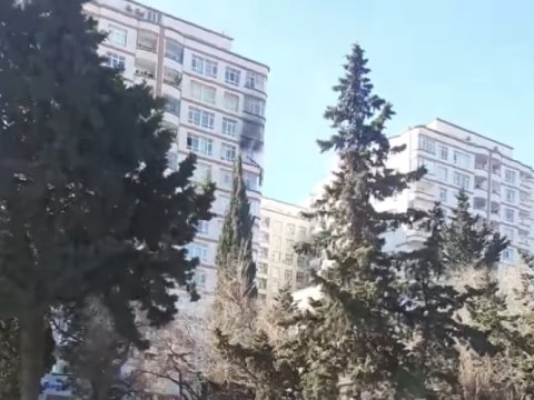 Nərimanovda bina yanır