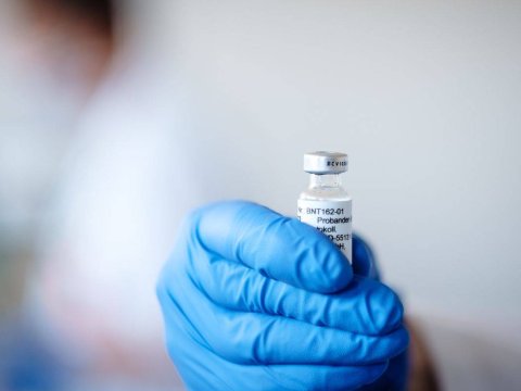 İranda uşaqlara da peyvənd vurulacaq