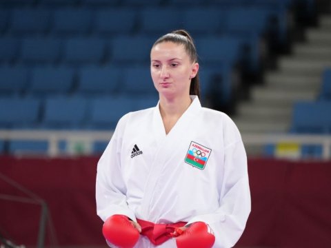 İrina Parisdə gümüş medal qazandı