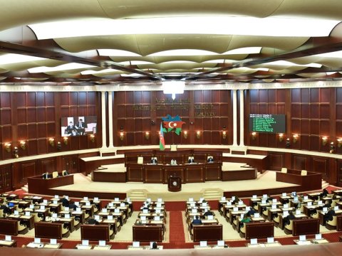 Milli Məclisdə media və sosial şəbəkələr müzakirə olunacaq