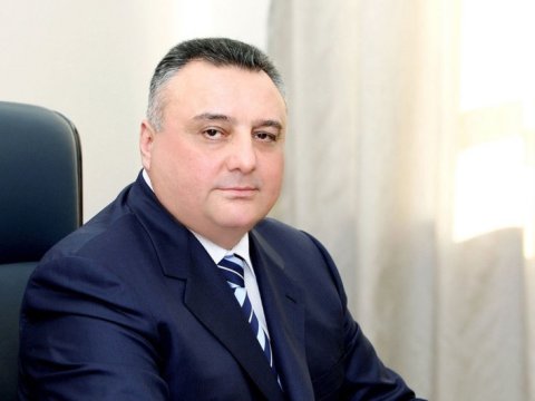 Eldar Mahmudovun əmisi oğlu ilə bağlı məhkəməyə müraciət edildi