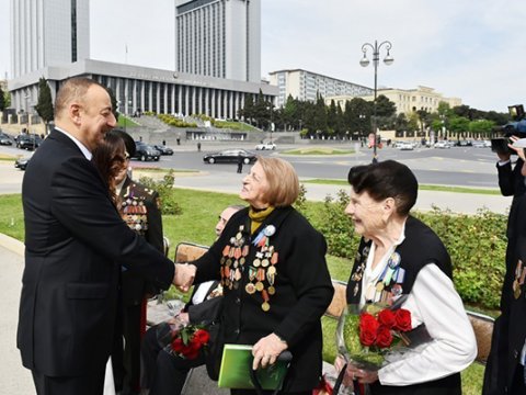 Prezident Fatma Səttarovanı TƏBRİK ETDİ