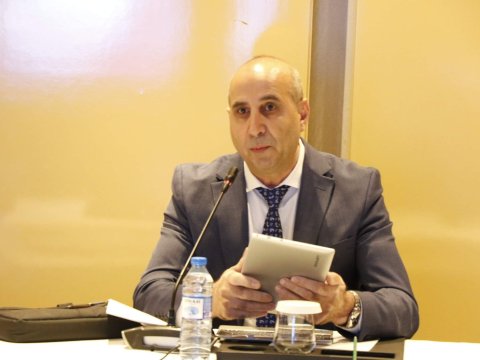 Ölkəyə 3 tondan artıq narkotik keçirmək istədilər
